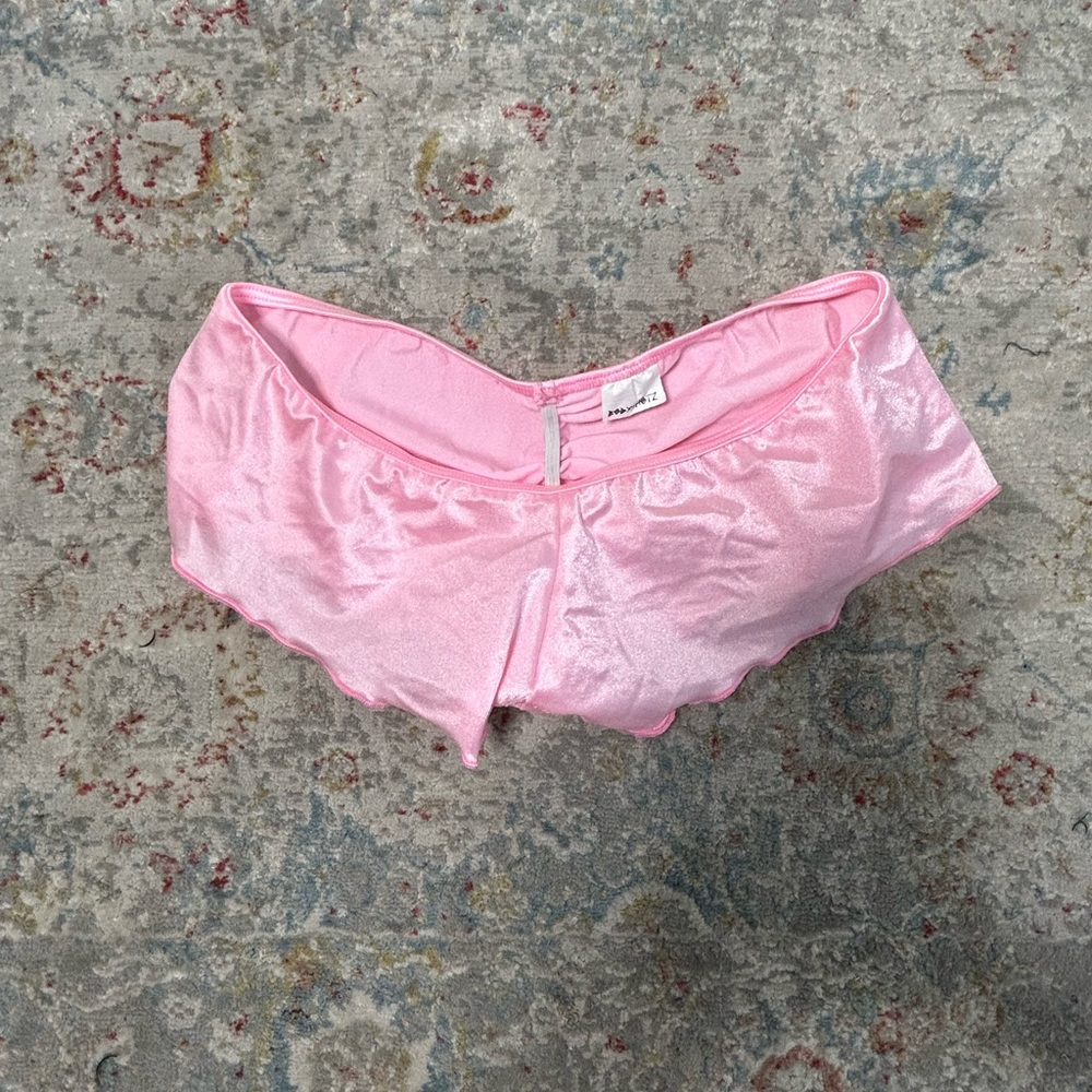 rave booty shorts pink